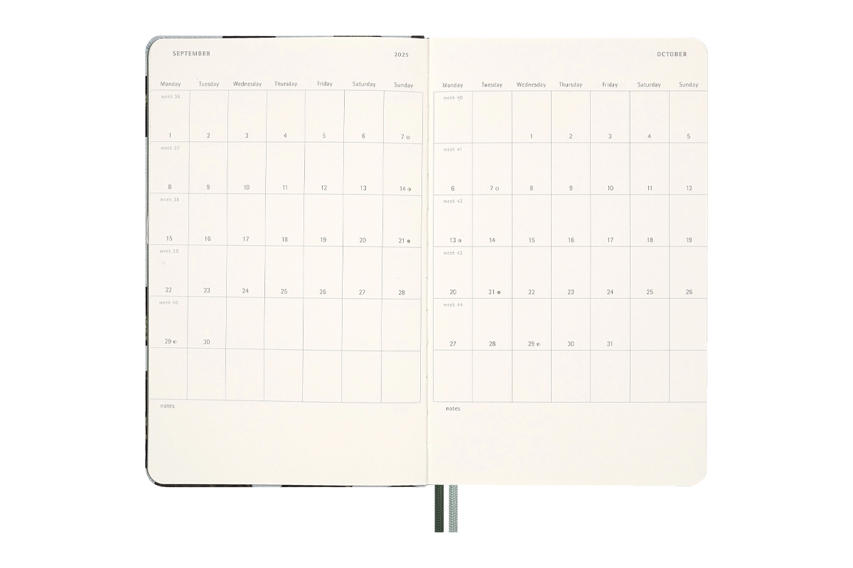 Een Moleskine 2025 12M Weekly Planner Large Snake Leaves + Gift Box koop je bij Moleskine.nl